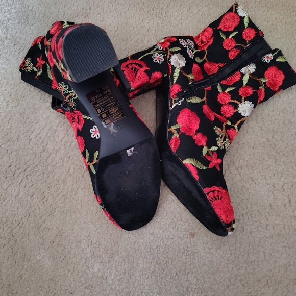 WOMEN'S BLACK FABRIC  JEAN BOOTS SIZE 10 - Picture 4 of 4